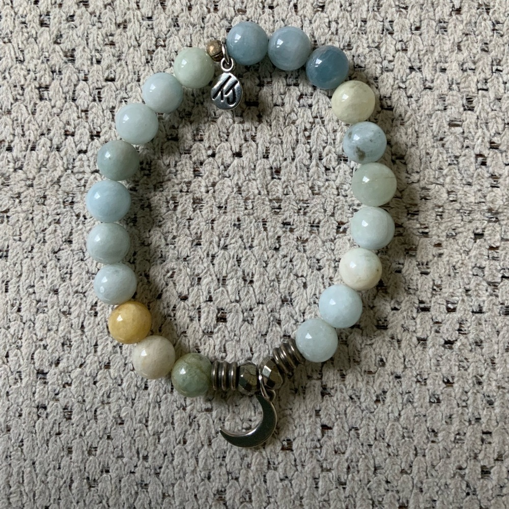 Authentic T. Jazelle beaded bracelet